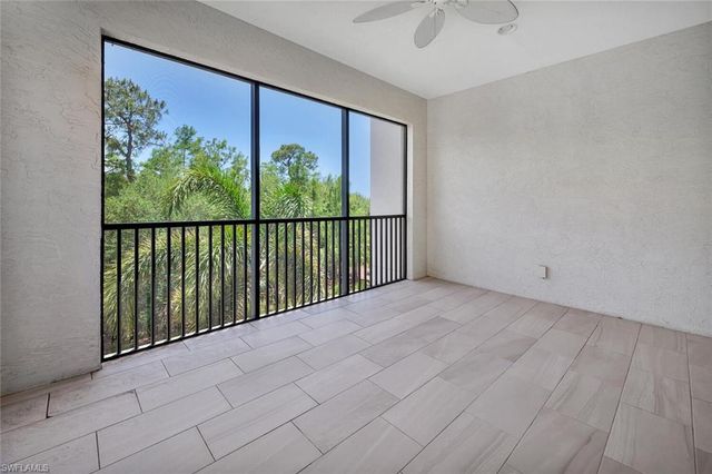 16374 Viansa WAY 301, Naples, FL 34110