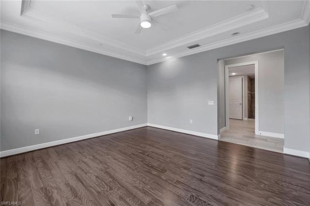 16374 Viansa WAY 301, Naples, FL 34110