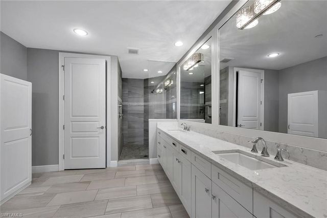 16374 Viansa WAY 301, Naples, FL 34110