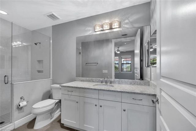 16374 Viansa WAY 301, Naples, FL 34110