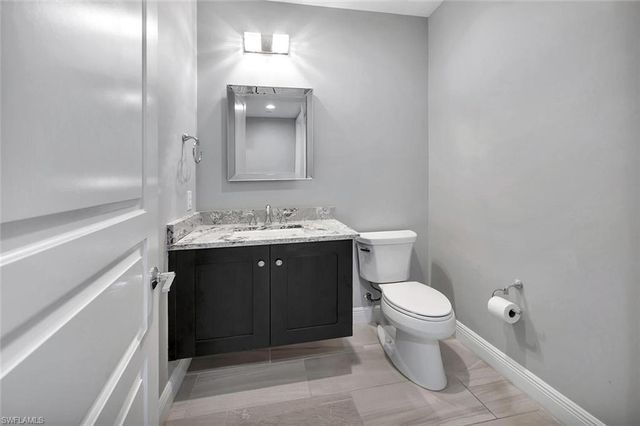 16374 Viansa WAY 301, Naples, FL 34110