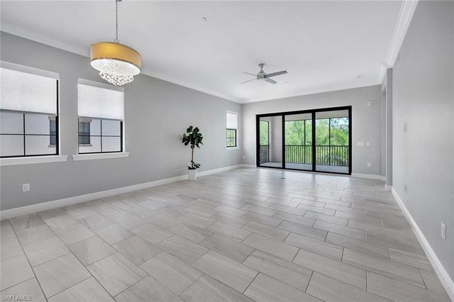 16374 Viansa WAY 301, Naples, FL 34110