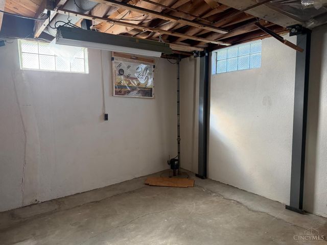 1075 Oakmont Avenue, Hamilton, OH 45013