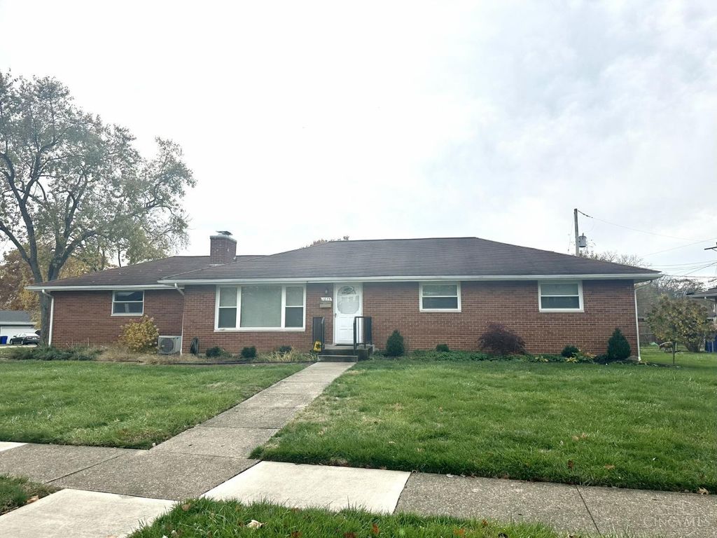 1075 Oakmont Avenue, Hamilton, OH 45013
