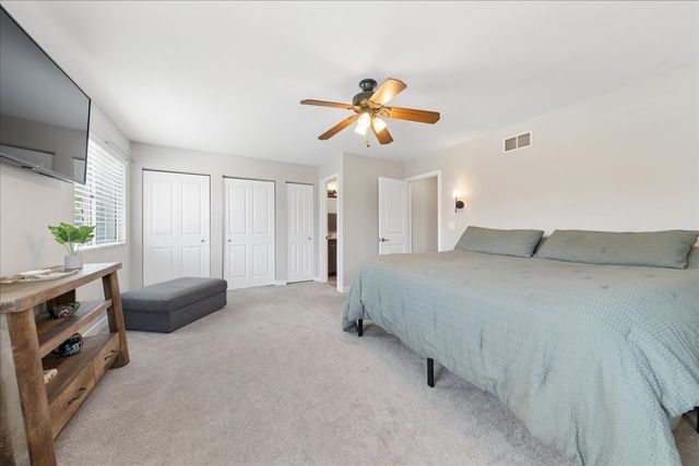 141 Village Creek Drive 141, Lake In The Hills, IL 60156