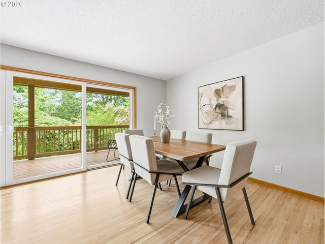 600 Sw VIEWMONT Dr, Portland, OR 97225