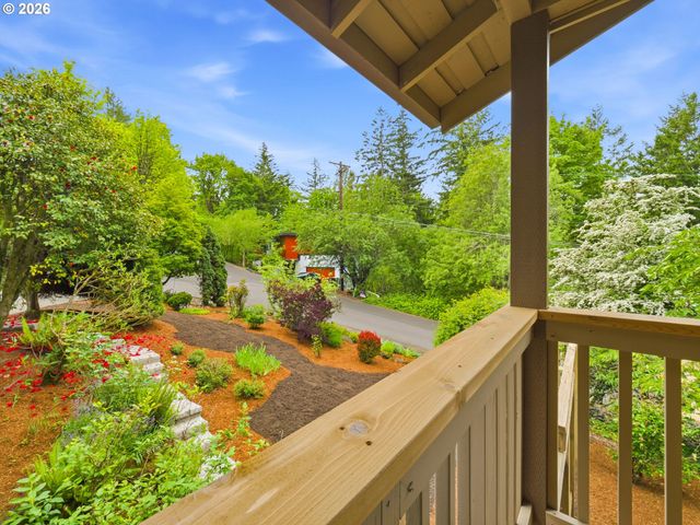 600 Sw VIEWMONT Dr, Portland, OR 97225