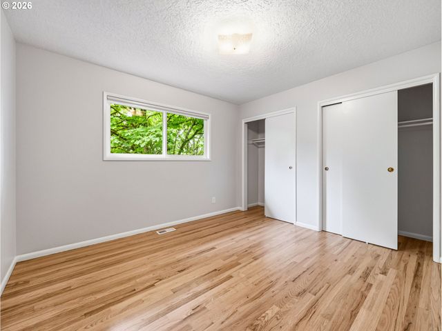 600 Sw VIEWMONT Dr, Portland, OR 97225