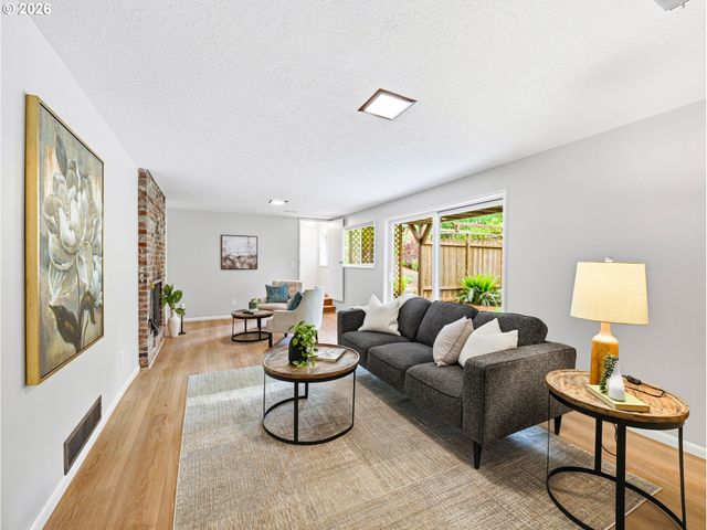 600 Sw VIEWMONT Dr, Portland, OR 97225