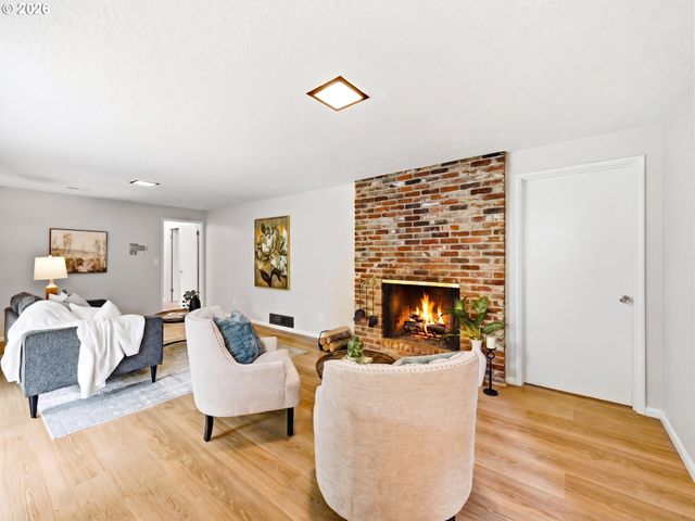 600 Sw VIEWMONT Dr, Portland, OR 97225
