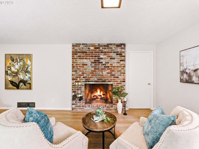 600 Sw VIEWMONT Dr, Portland, OR 97225