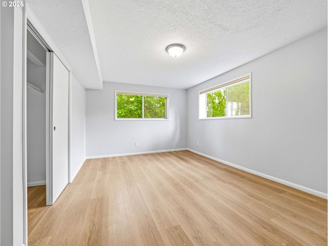 600 Sw VIEWMONT Dr, Portland, OR 97225
