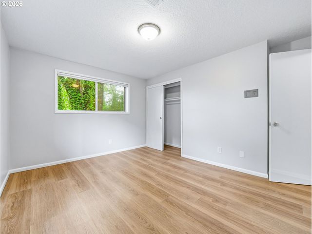 600 Sw VIEWMONT Dr, Portland, OR 97225