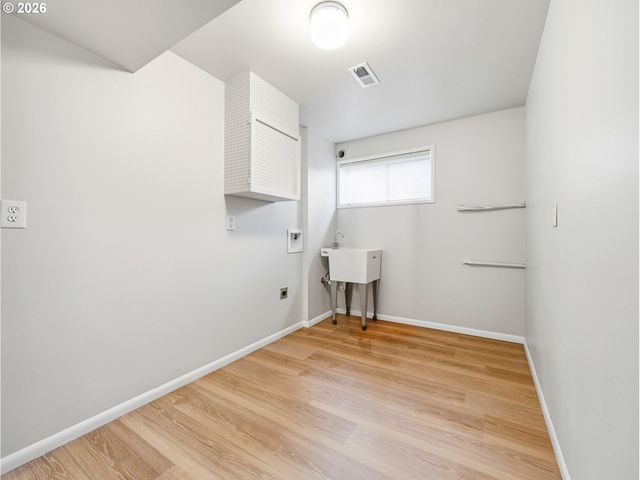 600 Sw VIEWMONT Dr, Portland, OR 97225