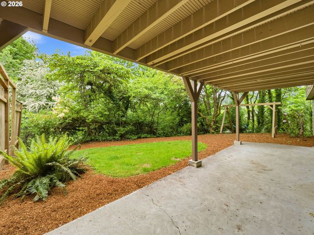 600 Sw VIEWMONT Dr, Portland, OR 97225
