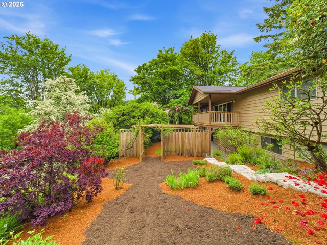 600 Sw VIEWMONT Dr, Portland, OR 97225