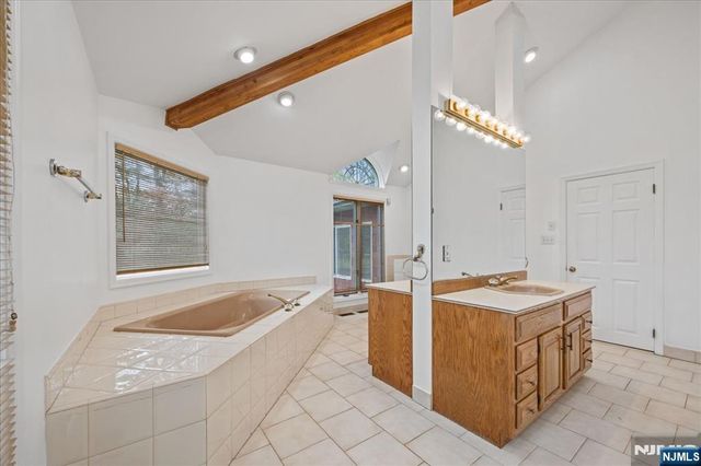 452 Harriot Avenue, Harrington Park, NJ 07640