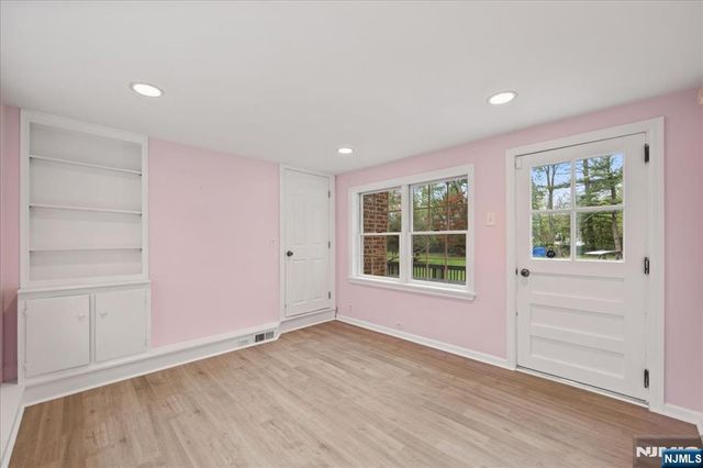 452 Harriot Avenue, Harrington Park, NJ 07640