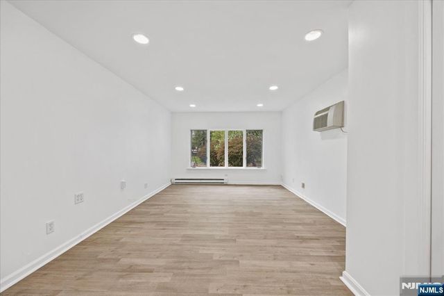 452 Harriot Avenue, Harrington Park, NJ 07640