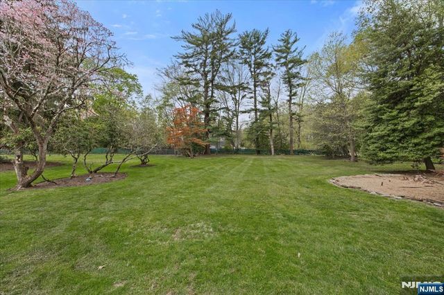 452 Harriot Avenue, Harrington Park, NJ 07640