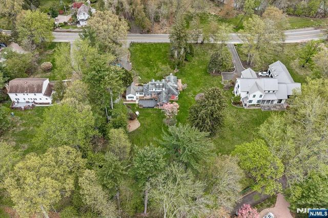452 Harriot Avenue, Harrington Park, NJ 07640
