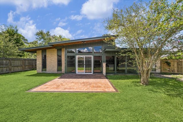 403 Shirleen Drive, Seabrook, TX 77586