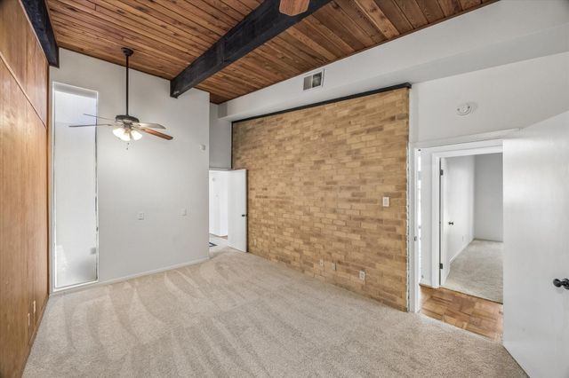 403 Shirleen Drive, Seabrook, TX 77586