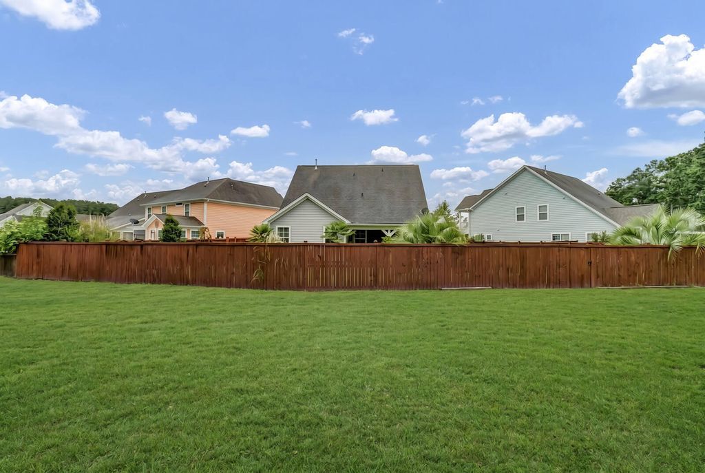 Image 44 of property listing at 411 Whispering Breeze Lane, Summerville, SC 29486