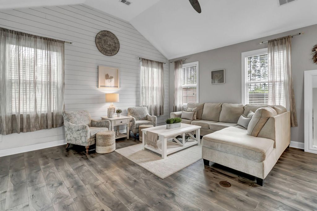 Image 7 of property listing at 411 Whispering Breeze Lane, Summerville, SC 29486