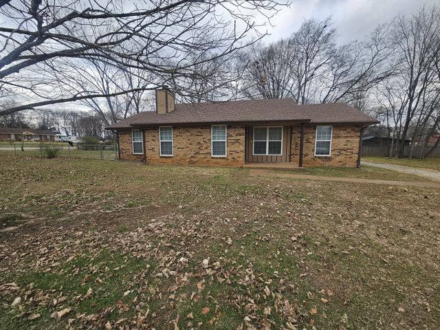 101 Edgewood Dr, Smyrna, TN 37167