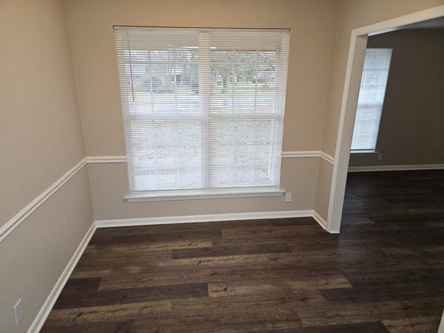 101 Edgewood Dr, Smyrna, TN 37167