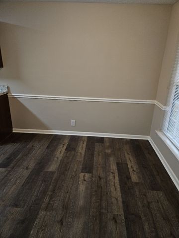 101 Edgewood Dr, Smyrna, TN 37167