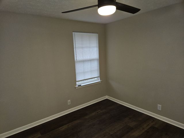 101 Edgewood Dr, Smyrna, TN 37167