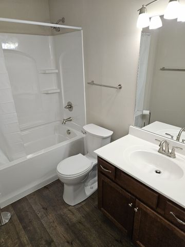 101 Edgewood Dr, Smyrna, TN 37167