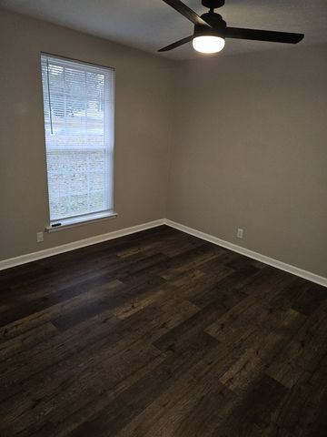 101 Edgewood Dr, Smyrna, TN 37167