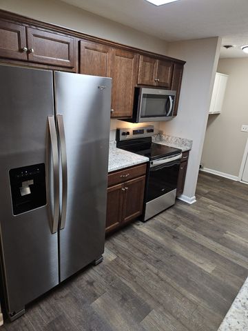 101 Edgewood Dr, Smyrna, TN 37167