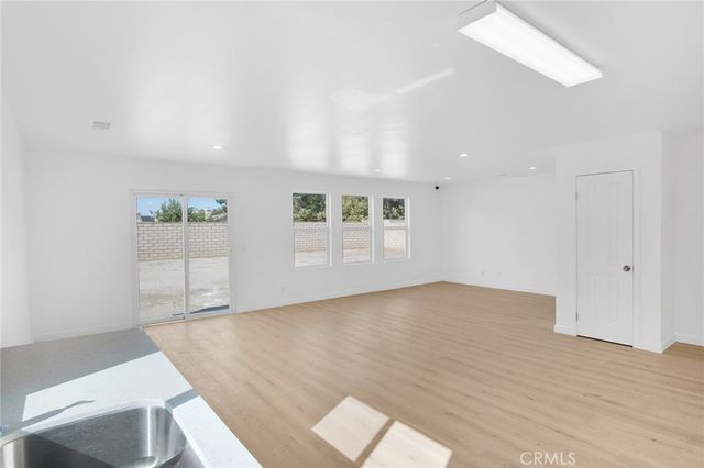 3213 Patti Ln, Lancaster, CA 93535