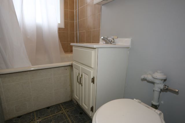 3263 W Wrightwood Avenue 2Q, Chicago, IL 60647