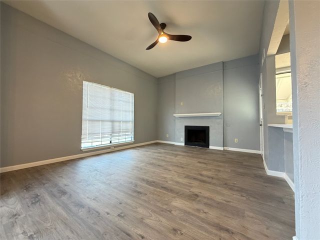 3042 Navarro Lane, Grand Prairie, TX 75052