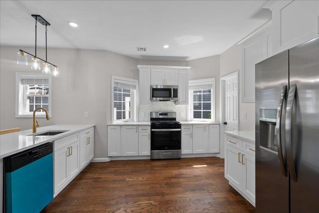 35-37 WEST END AVE, Newark, NJ 07106