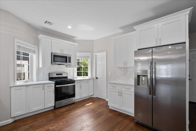 35-37 WEST END AVE, Newark, NJ 07106