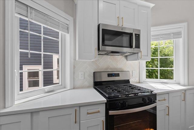 35-37 WEST END AVE, Newark, NJ 07106