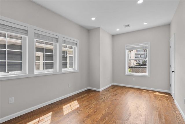 35-37 WEST END AVE, Newark, NJ 07106