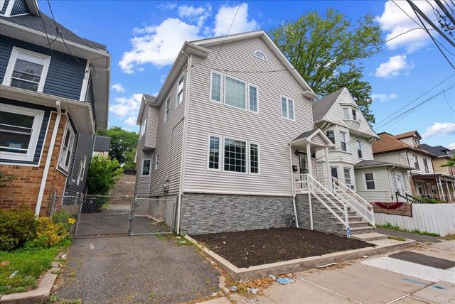 35-37 WEST END AVE, Newark, NJ 07106