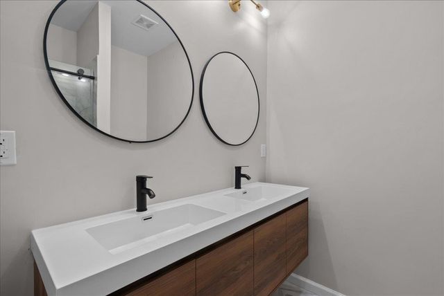35-37 WEST END AVE, Newark, NJ 07106