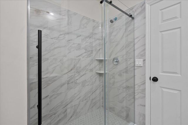 35-37 WEST END AVE, Newark, NJ 07106