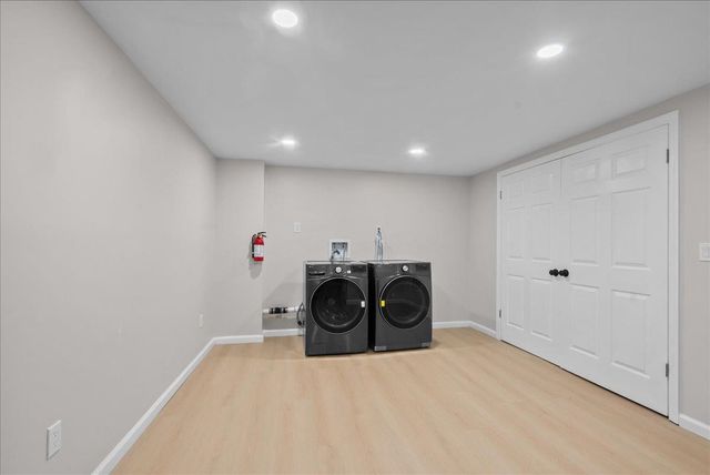 35-37 WEST END AVE, Newark, NJ 07106