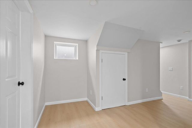 35-37 WEST END AVE, Newark, NJ 07106