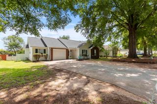 110 Mayfair Cir, Warner Robins, GA 31093