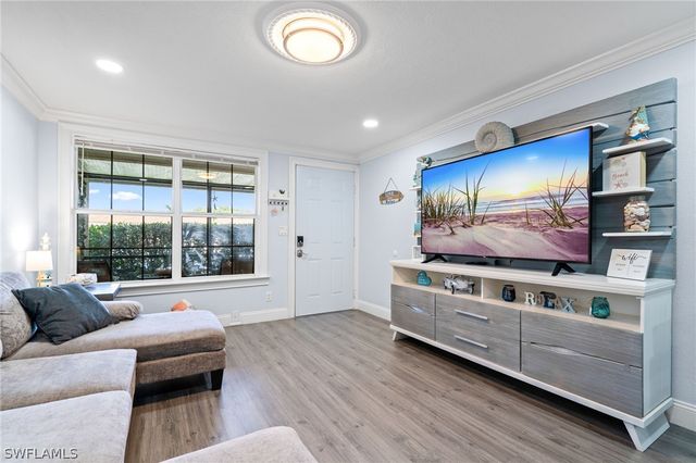 5320 Treetops DR I, Naples, FL 34113